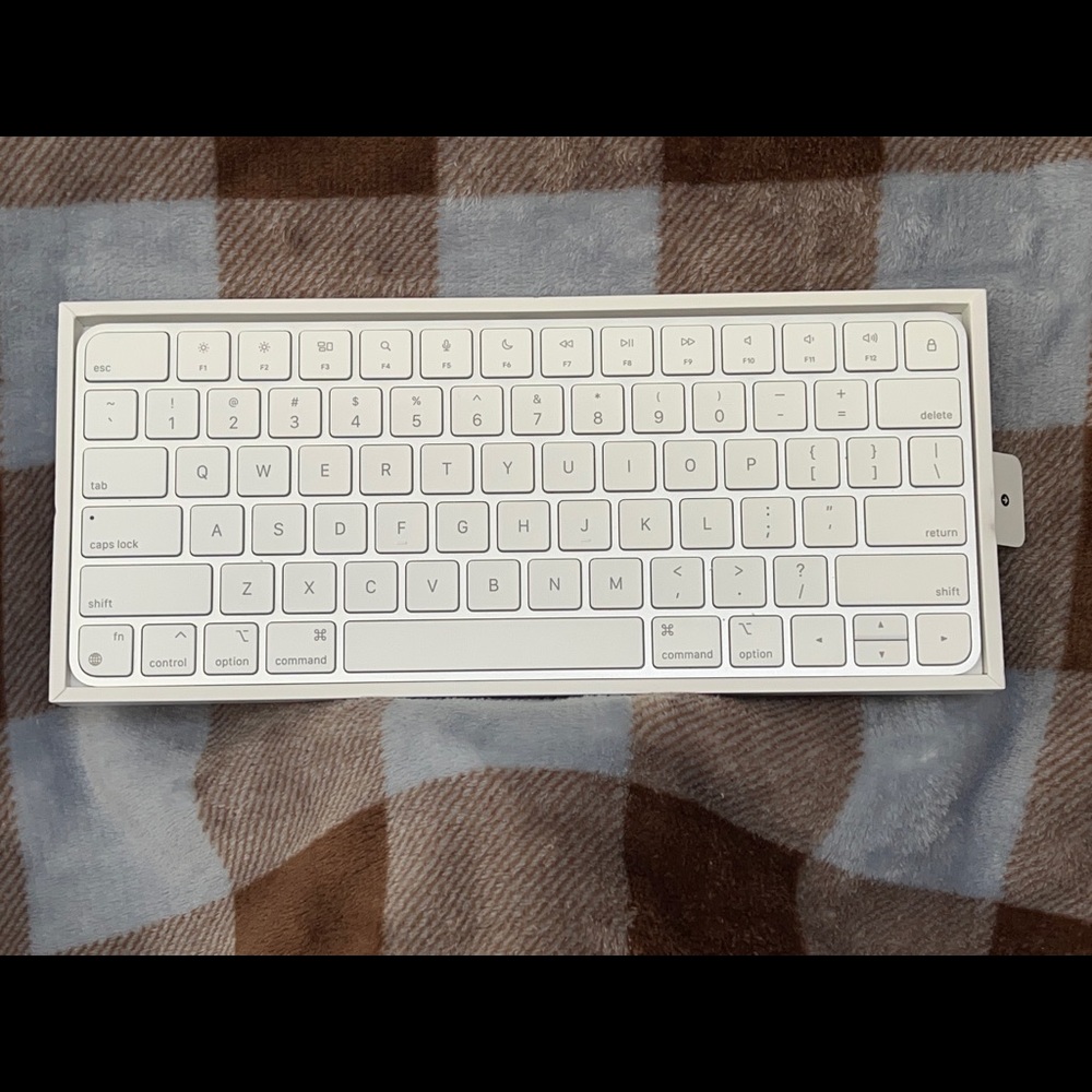 Apple Magic Keyboard - Picture 4 of 7